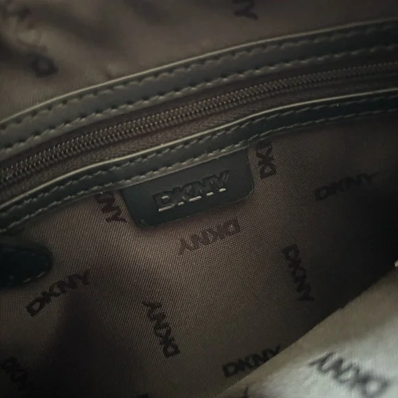 Brand New DKNY Black Lizzy Top Zip Crossbody Bag Chain Quilted Stitch Purse - Picture 12 of 15